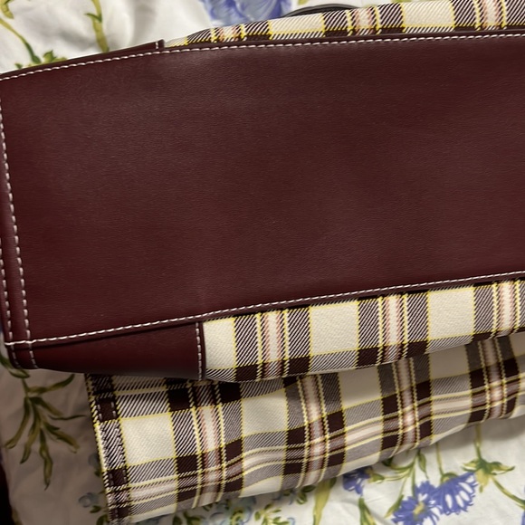 Tote - Picture 10 of 13